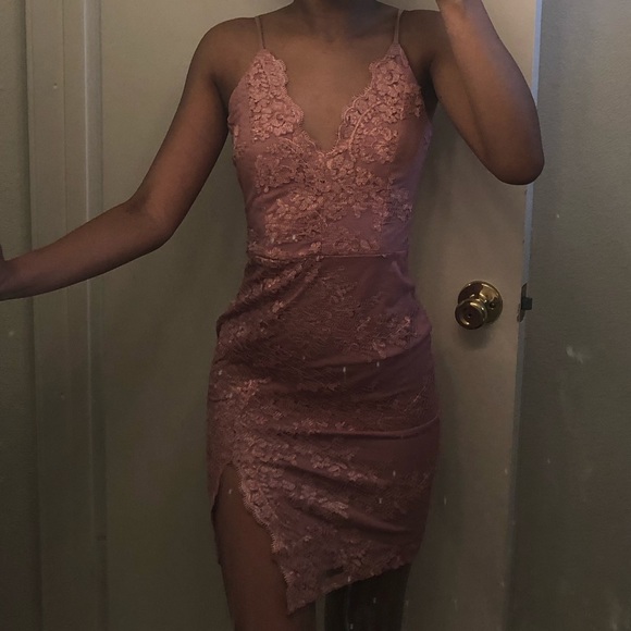Mauve lace dress!!! - Picture 2 of 3